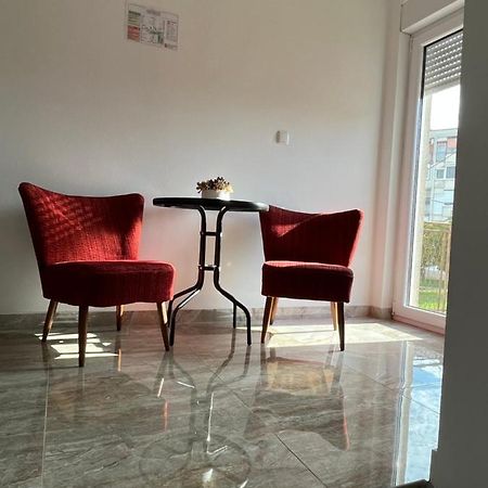 Opg - Zm Apartmani Martinovic Novska Экстерьер фото
