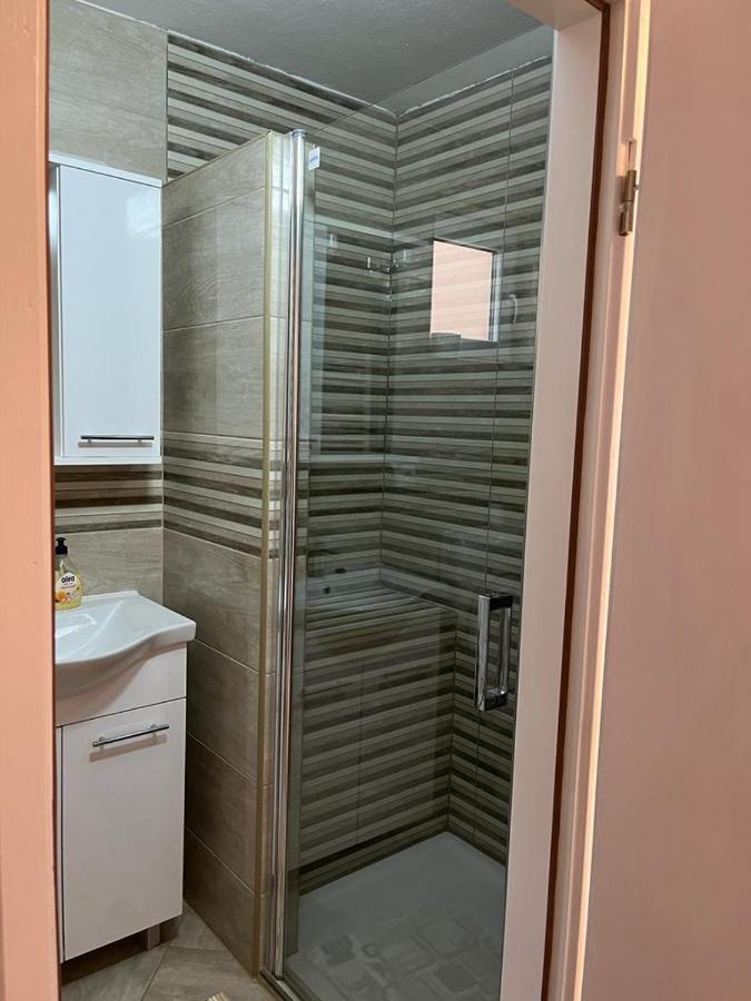 Opg - Zm Apartmani Martinovic Novska Экстерьер фото